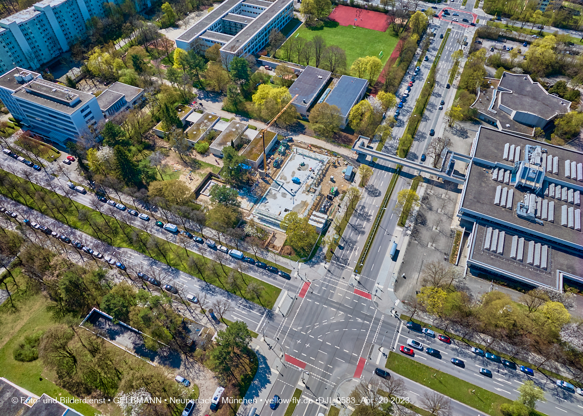21.04.2023 - Luft- und Ebenenfotos vom Haus für Kinder in der Quiddestraße in Neuperlach